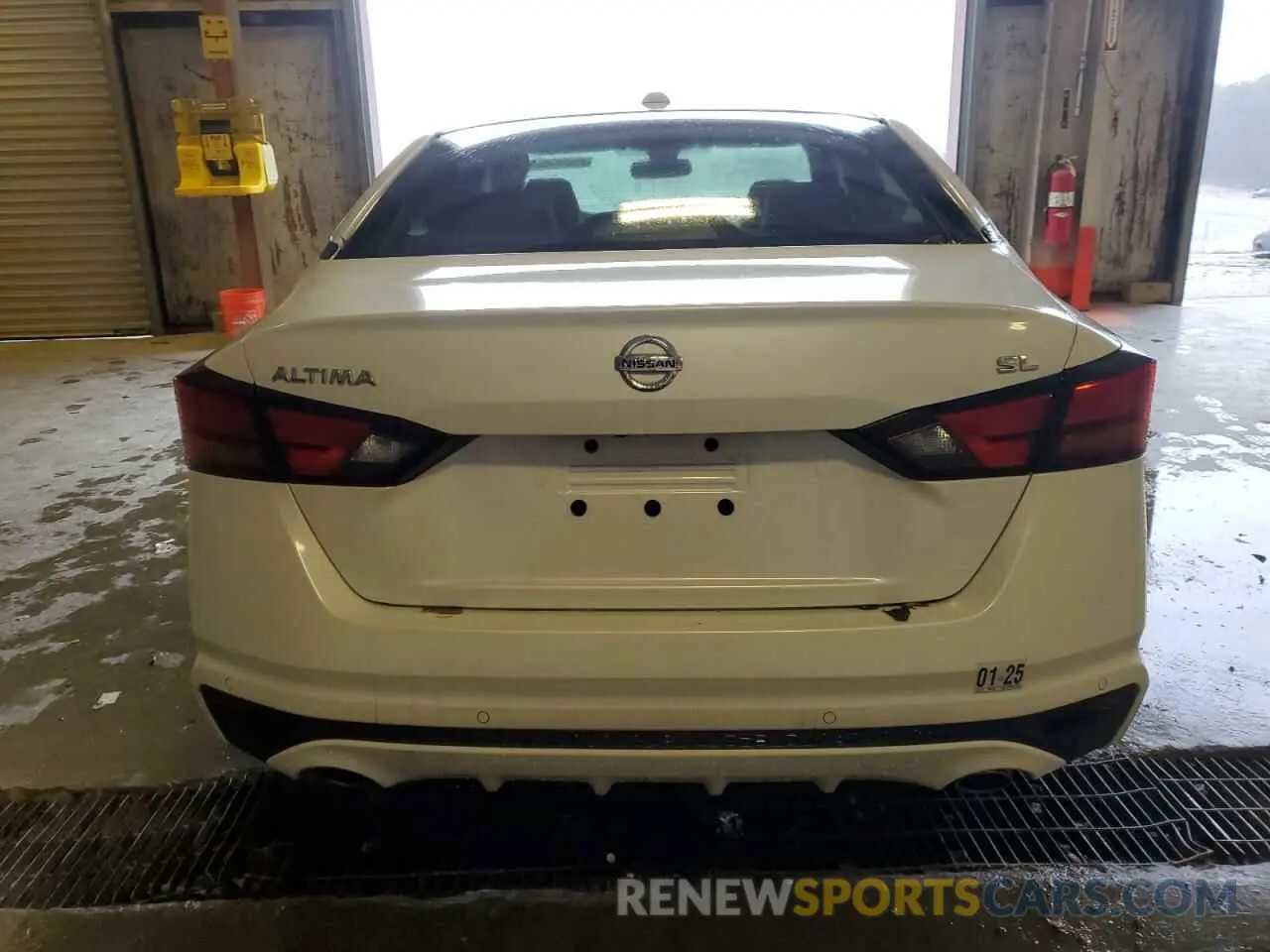 6 Photograph of a damaged car 1N4BL4EV8LC212942 NISSAN ALTIMA 2020