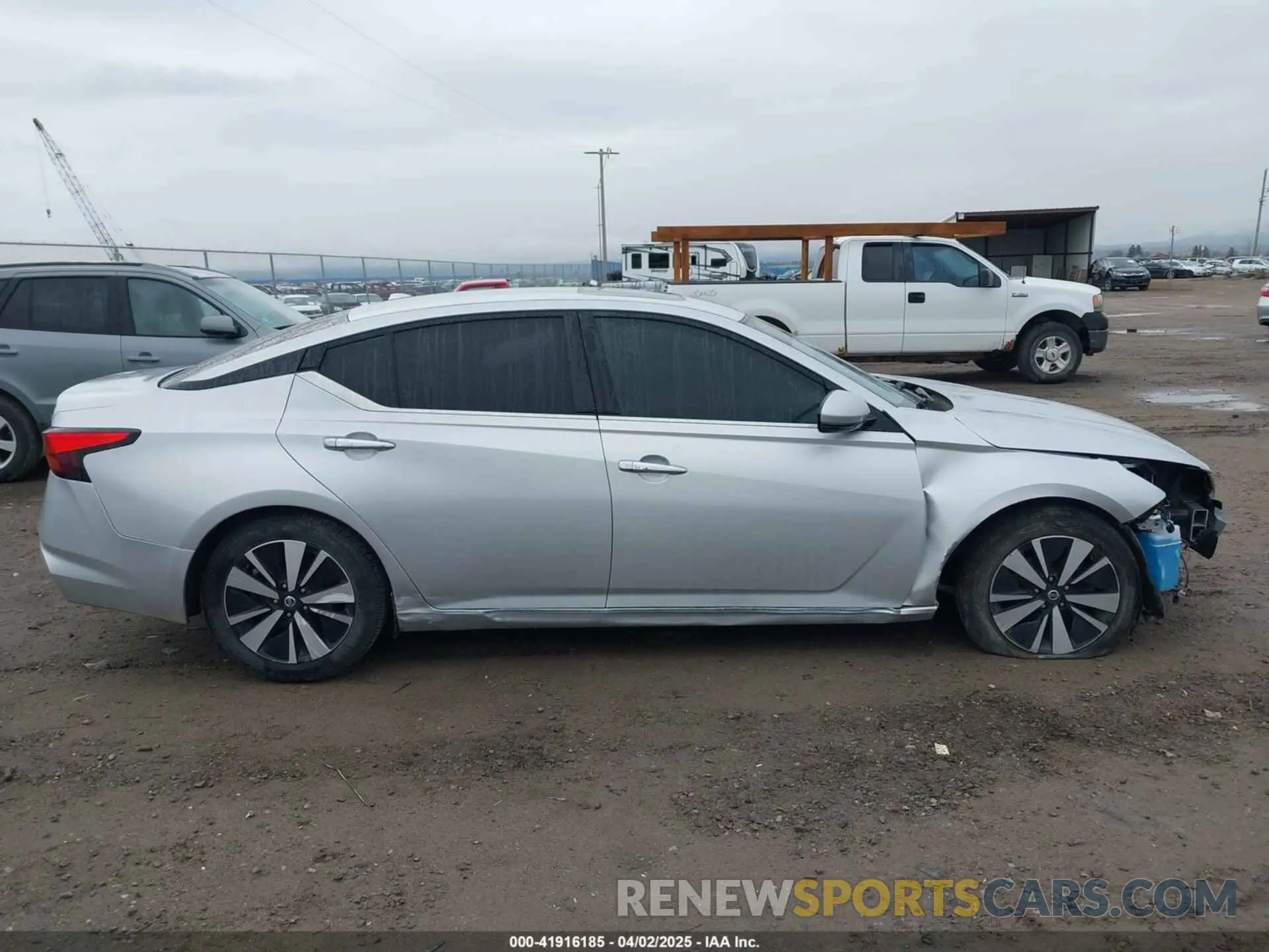 13 Photograph of a damaged car 1N4BL4EV9LC137121 NISSAN ALTIMA 2020