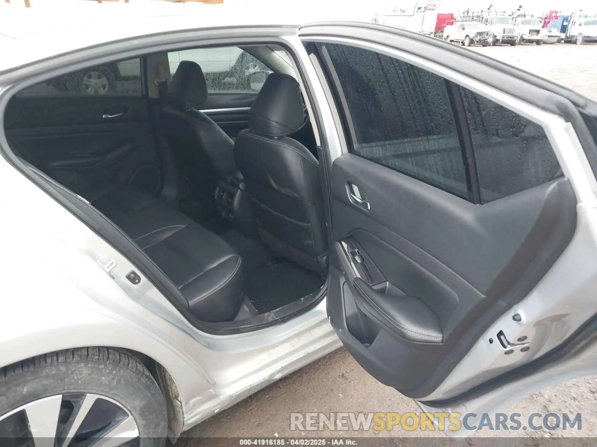 8 Photograph of a damaged car 1N4BL4EV9LC137121 NISSAN ALTIMA 2020
