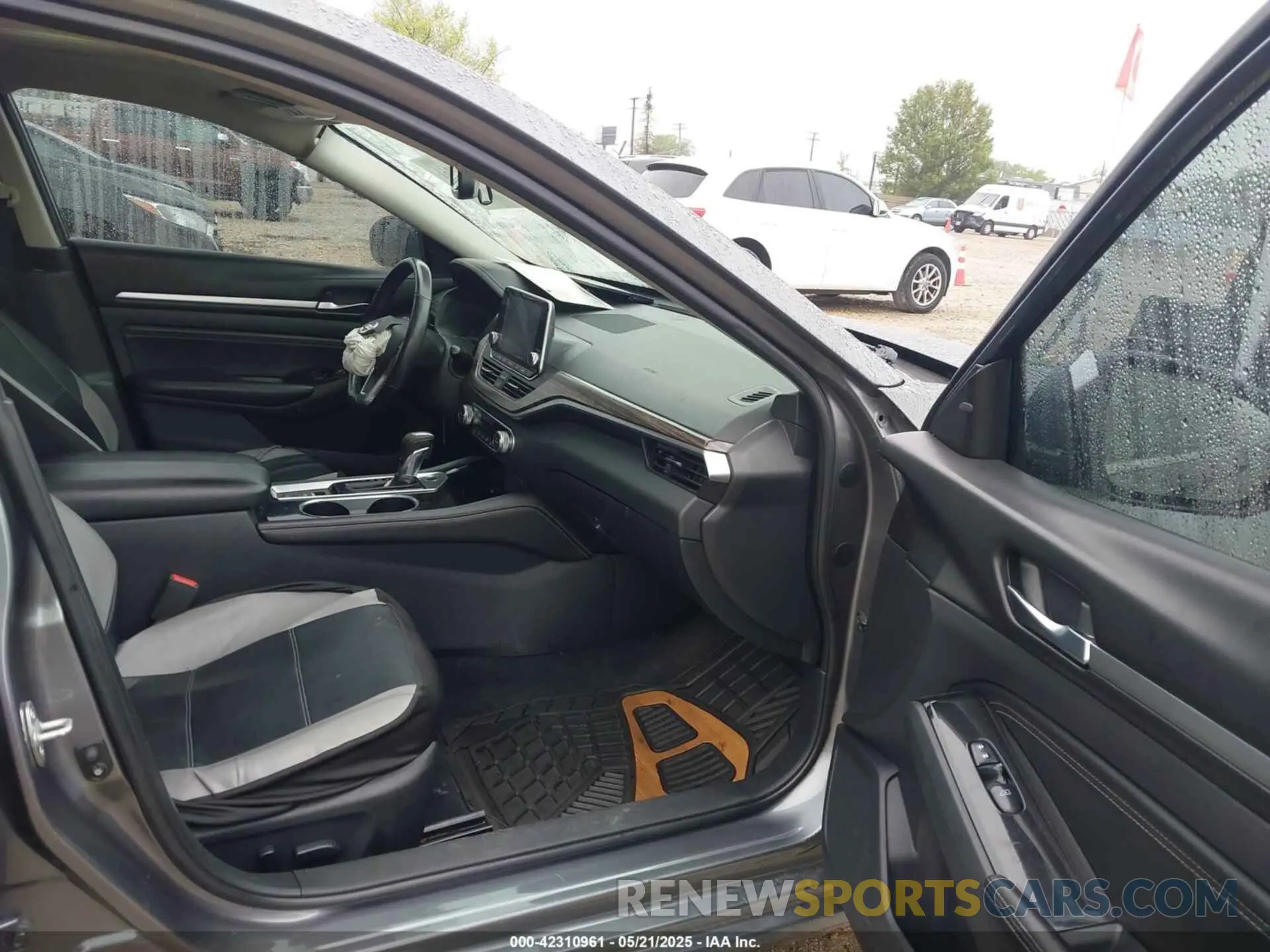 5 Photograph of a damaged car 1N4BL4EV9LC162892 NISSAN ALTIMA 2020