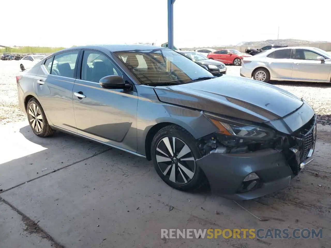 4 Photograph of a damaged car 1N4BL4EV9LC186870 NISSAN ALTIMA 2020