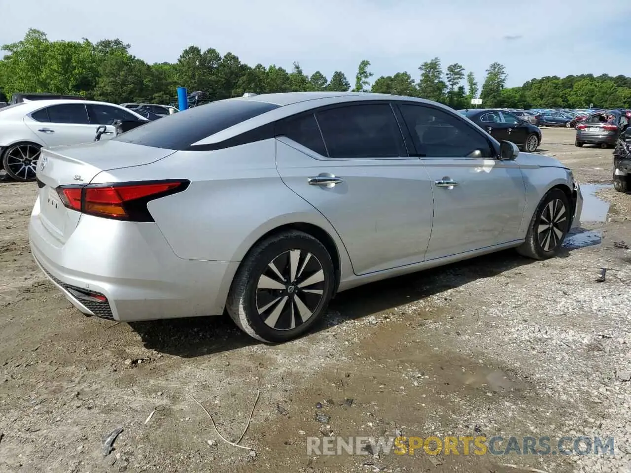 3 Photograph of a damaged car 1N4BL4EV9LC213002 NISSAN ALTIMA 2020