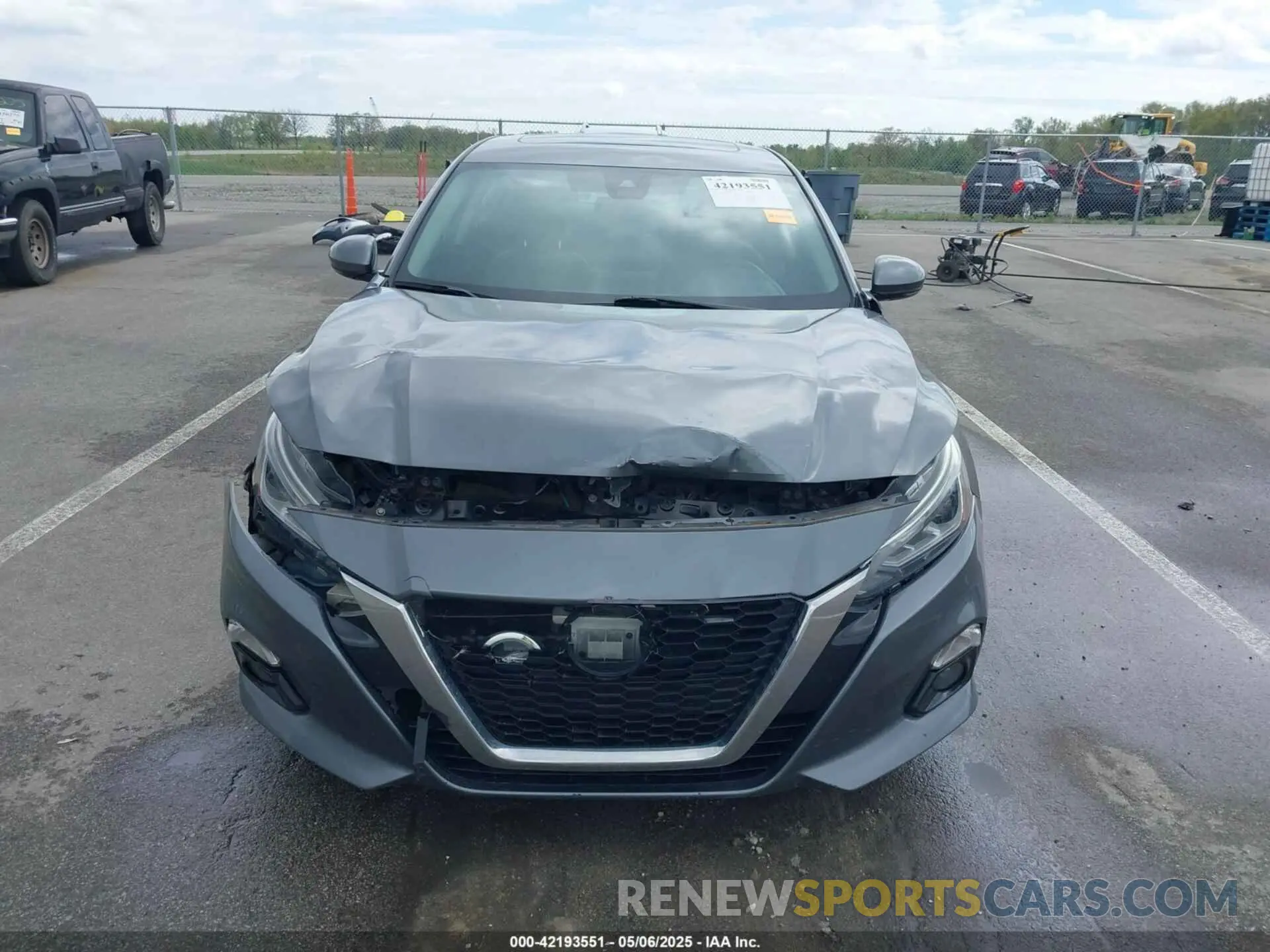 12 Photograph of a damaged car 1N4BL4EV9LN301603 NISSAN ALTIMA 2020