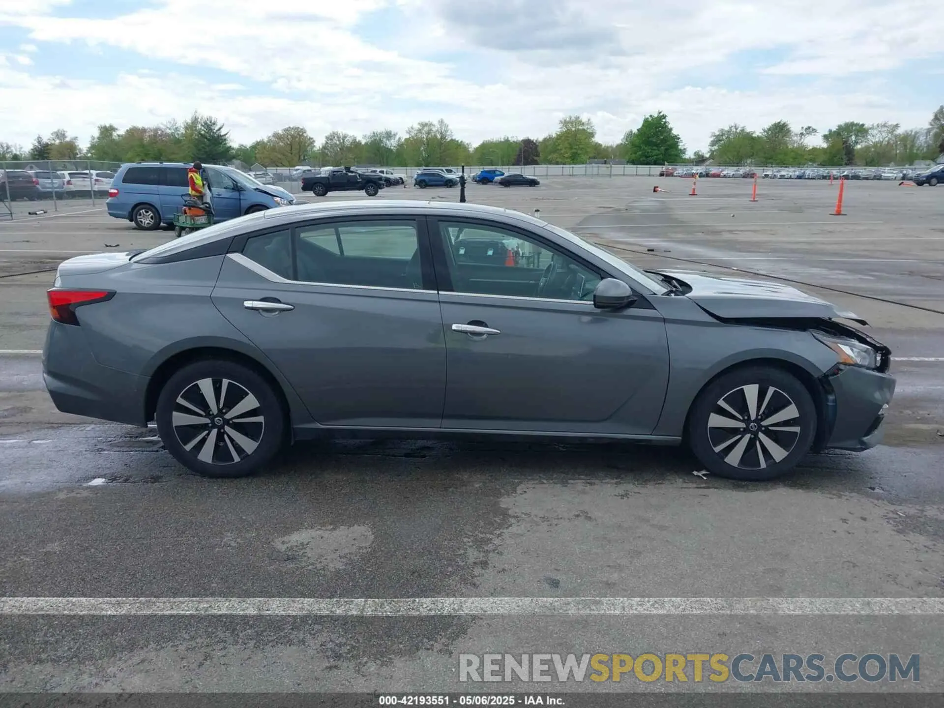 13 Photograph of a damaged car 1N4BL4EV9LN301603 NISSAN ALTIMA 2020