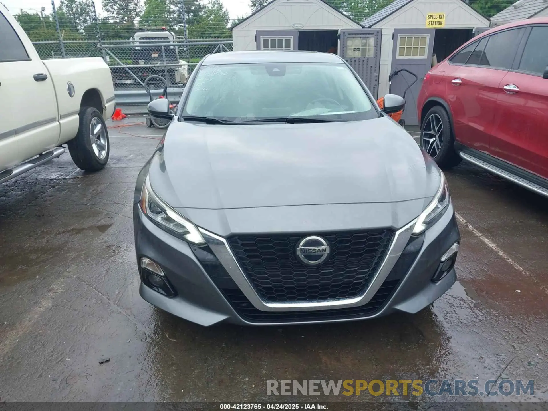 12 Photograph of a damaged car 1N4BL4EVXLC138536 NISSAN ALTIMA 2020