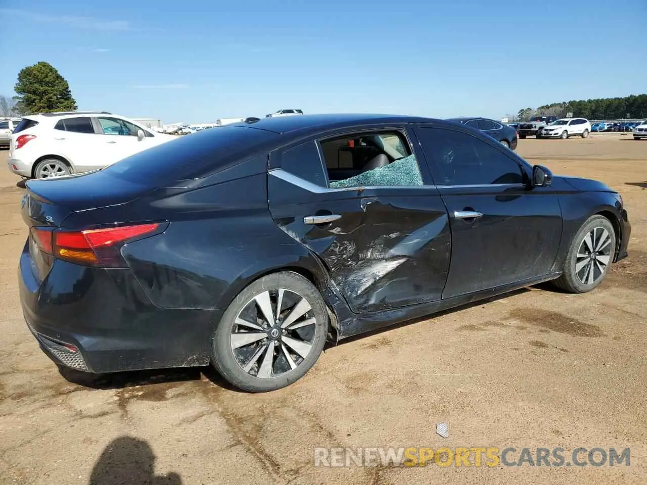 3 Photograph of a damaged car 1N4BL4EVXLC143137 NISSAN ALTIMA 2020