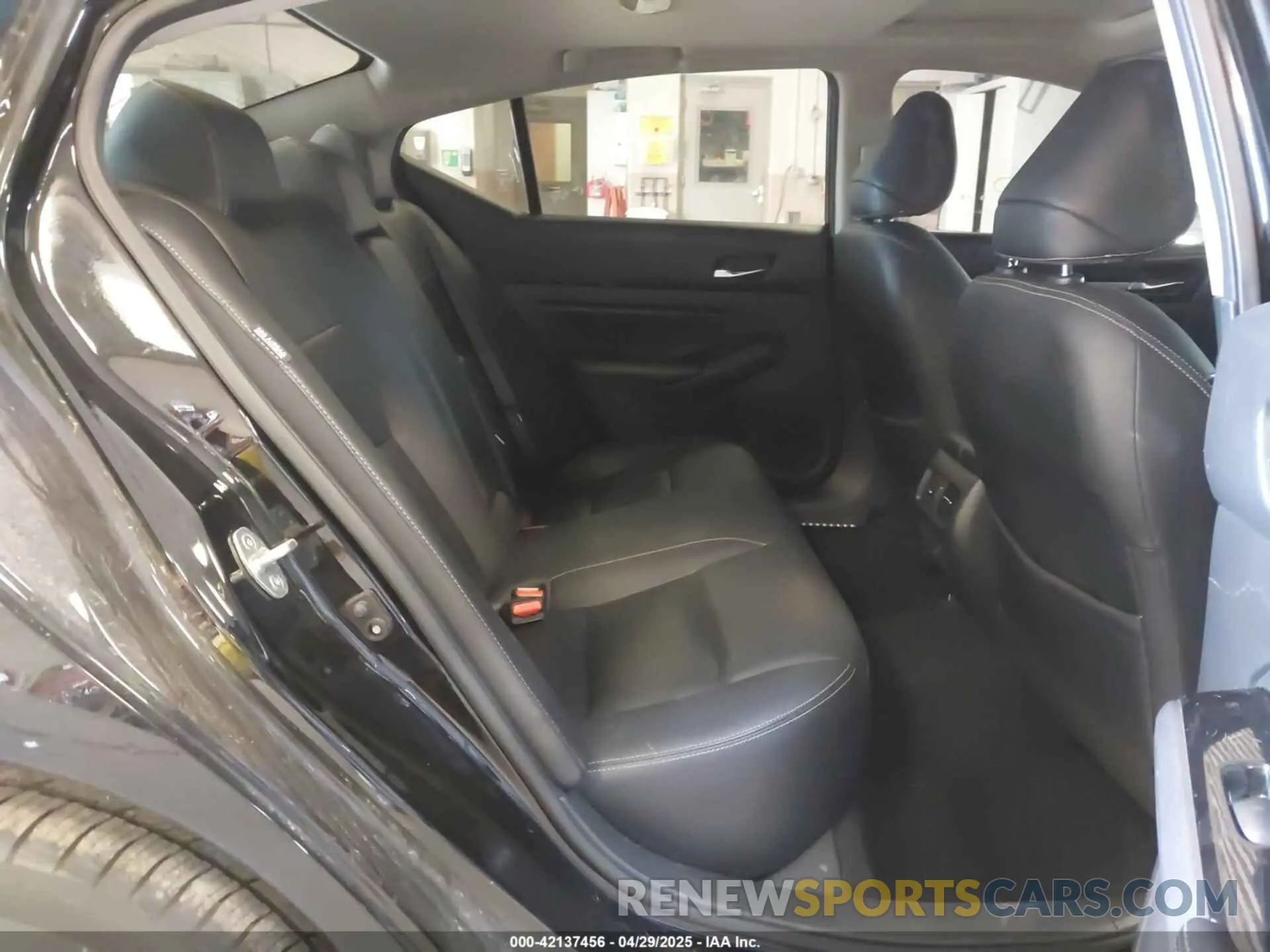 8 Photograph of a damaged car 1N4BL4EVXLC157426 NISSAN ALTIMA 2020