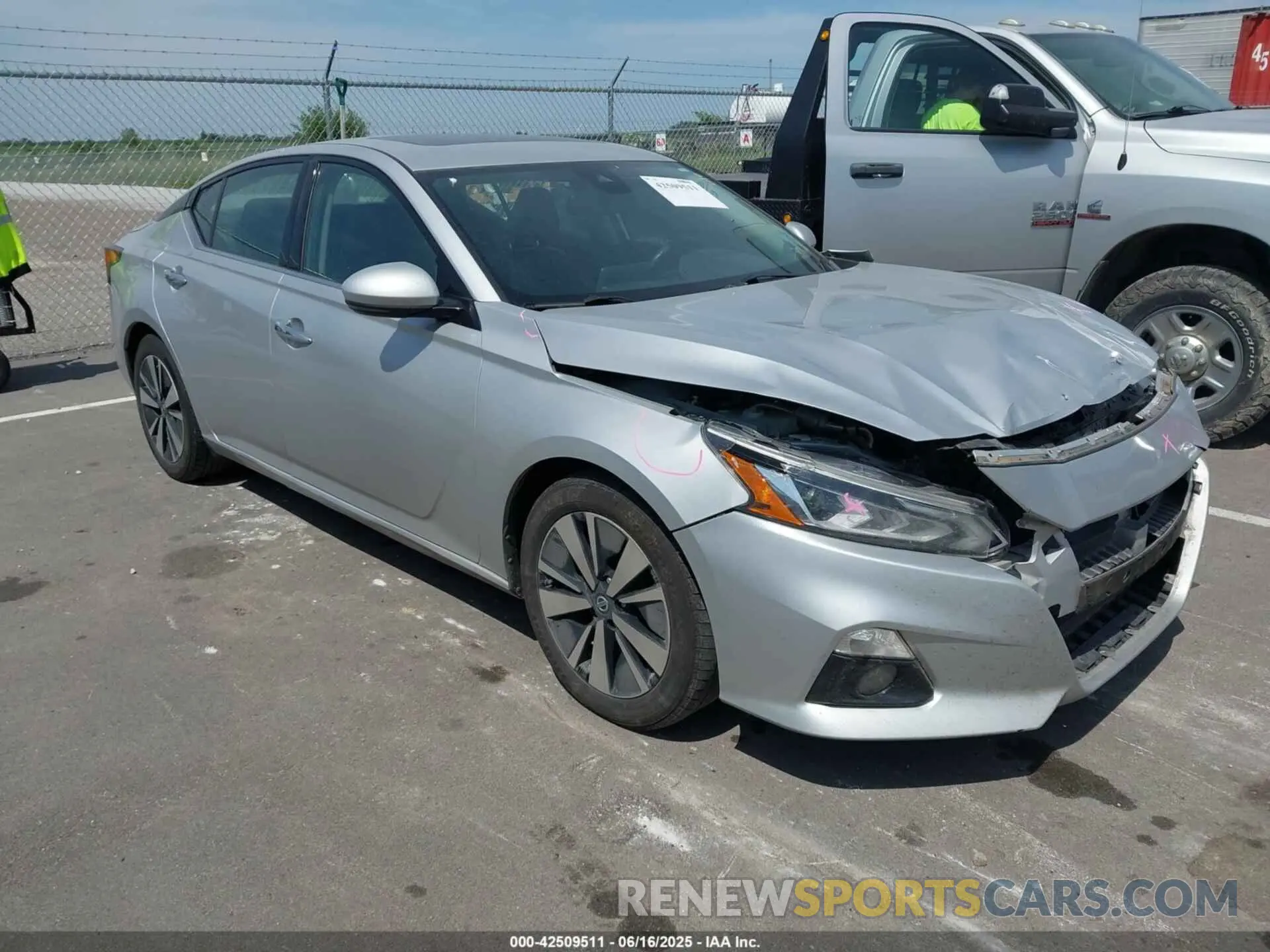 1 Photograph of a damaged car 1N4BL4EVXLC243593 NISSAN ALTIMA 2020
