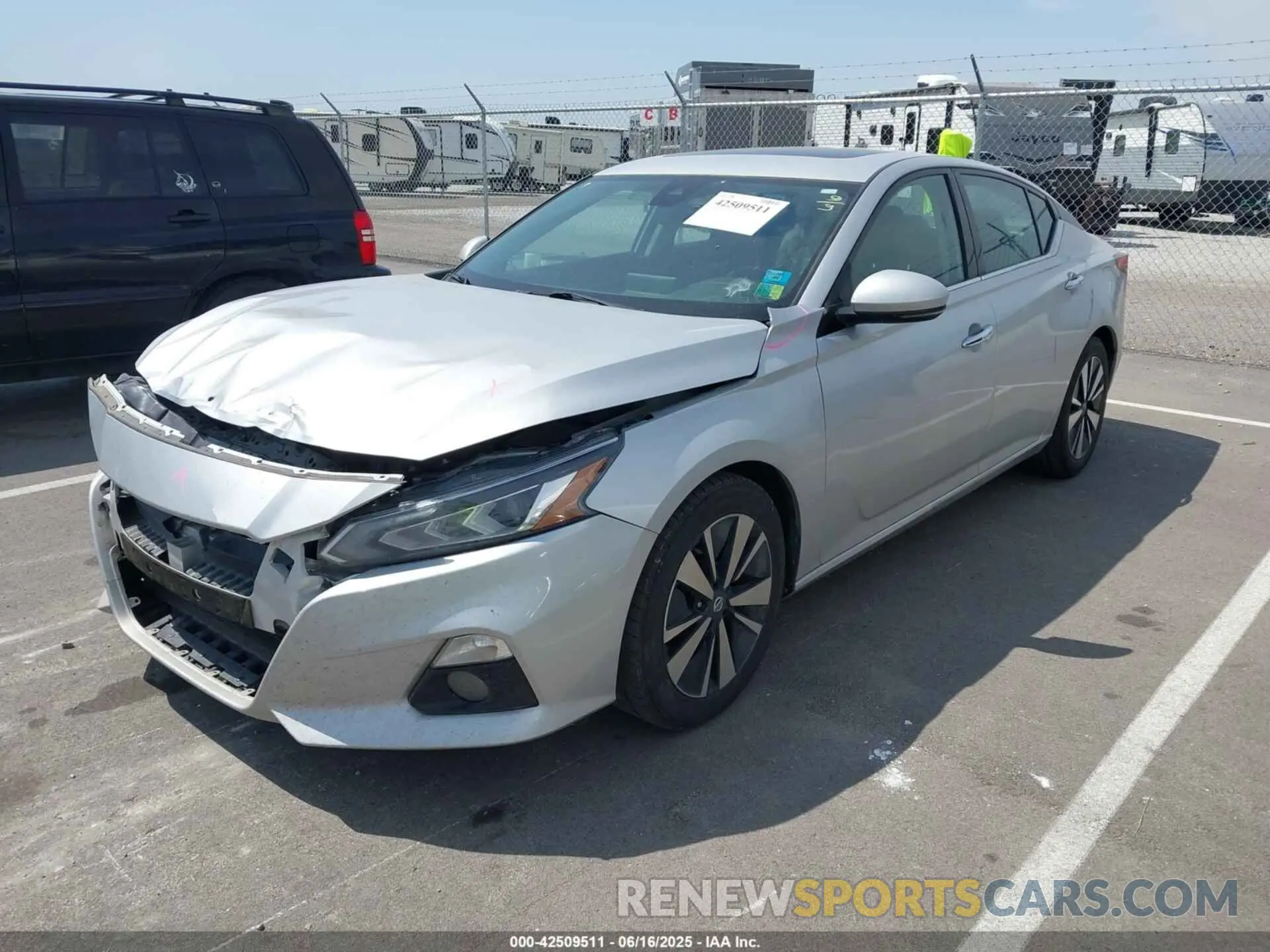 2 Photograph of a damaged car 1N4BL4EVXLC243593 NISSAN ALTIMA 2020