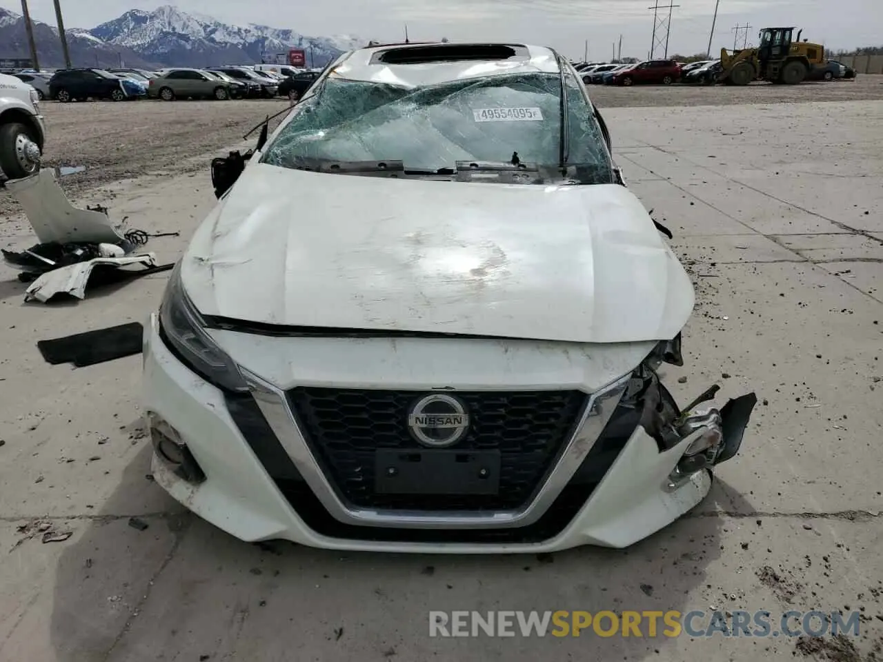 5 Photograph of a damaged car 1N4BL4EW8LC273801 NISSAN ALTIMA 2020