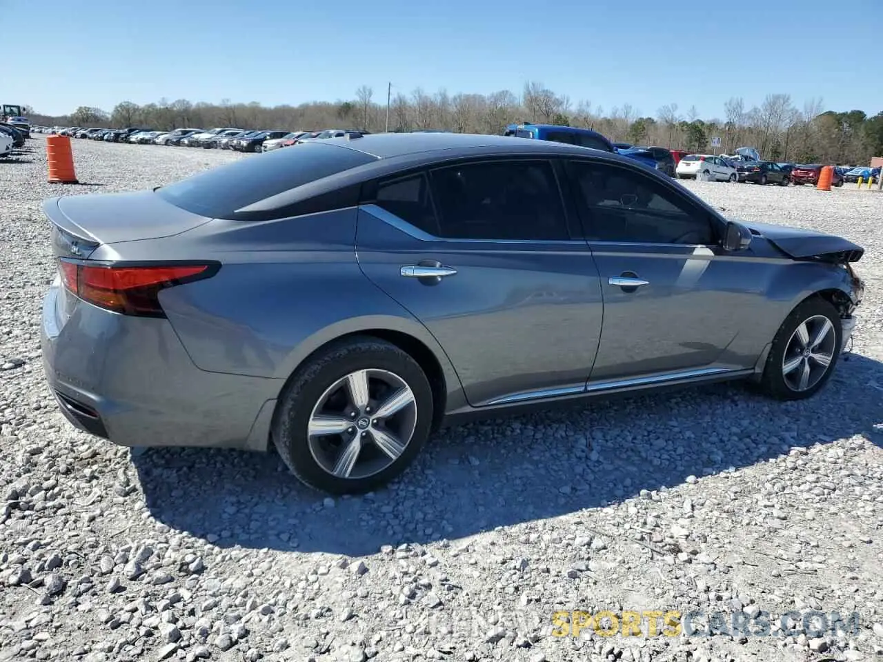 3 Photograph of a damaged car 1N4BL4EWXLC167236 NISSAN ALTIMA 2020