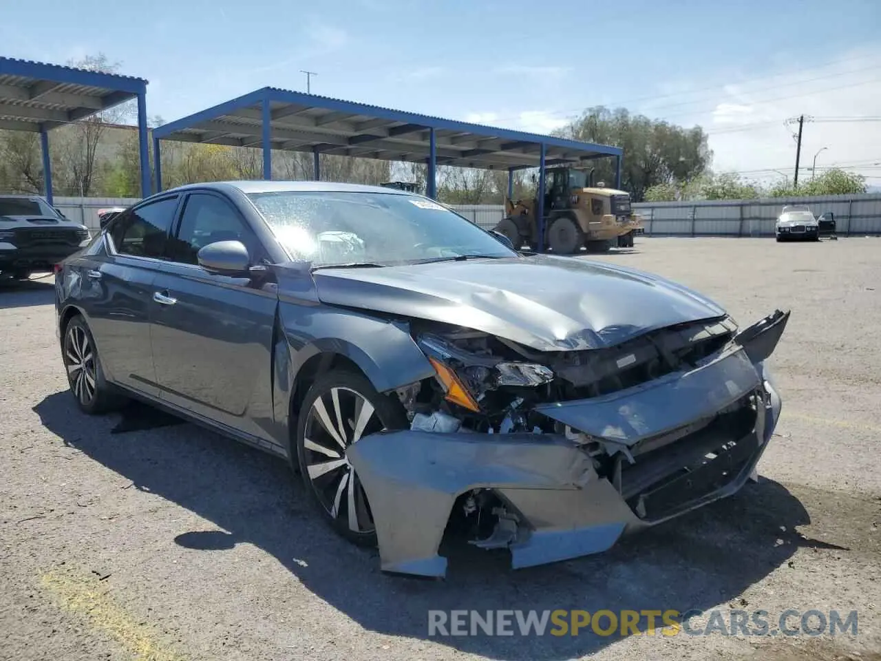 4 Photograph of a damaged car 1N4BL4FV0LN303741 NISSAN ALTIMA 2020