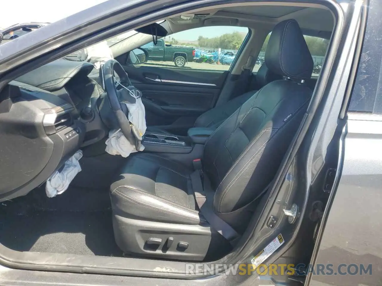 7 Photograph of a damaged car 1N4BL4FV0LN303741 NISSAN ALTIMA 2020