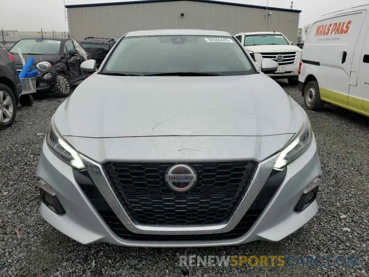 5 Photograph of a damaged car 1N4BL4FV2LN303563 NISSAN ALTIMA 2020