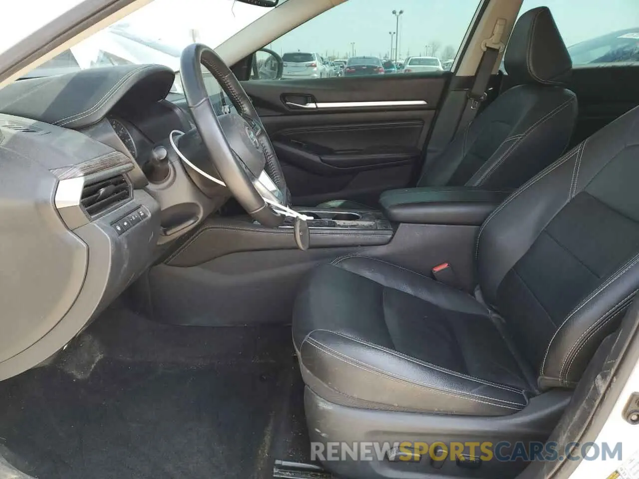 7 Photograph of a damaged car 1N4BL4FV3LC182537 NISSAN ALTIMA 2020