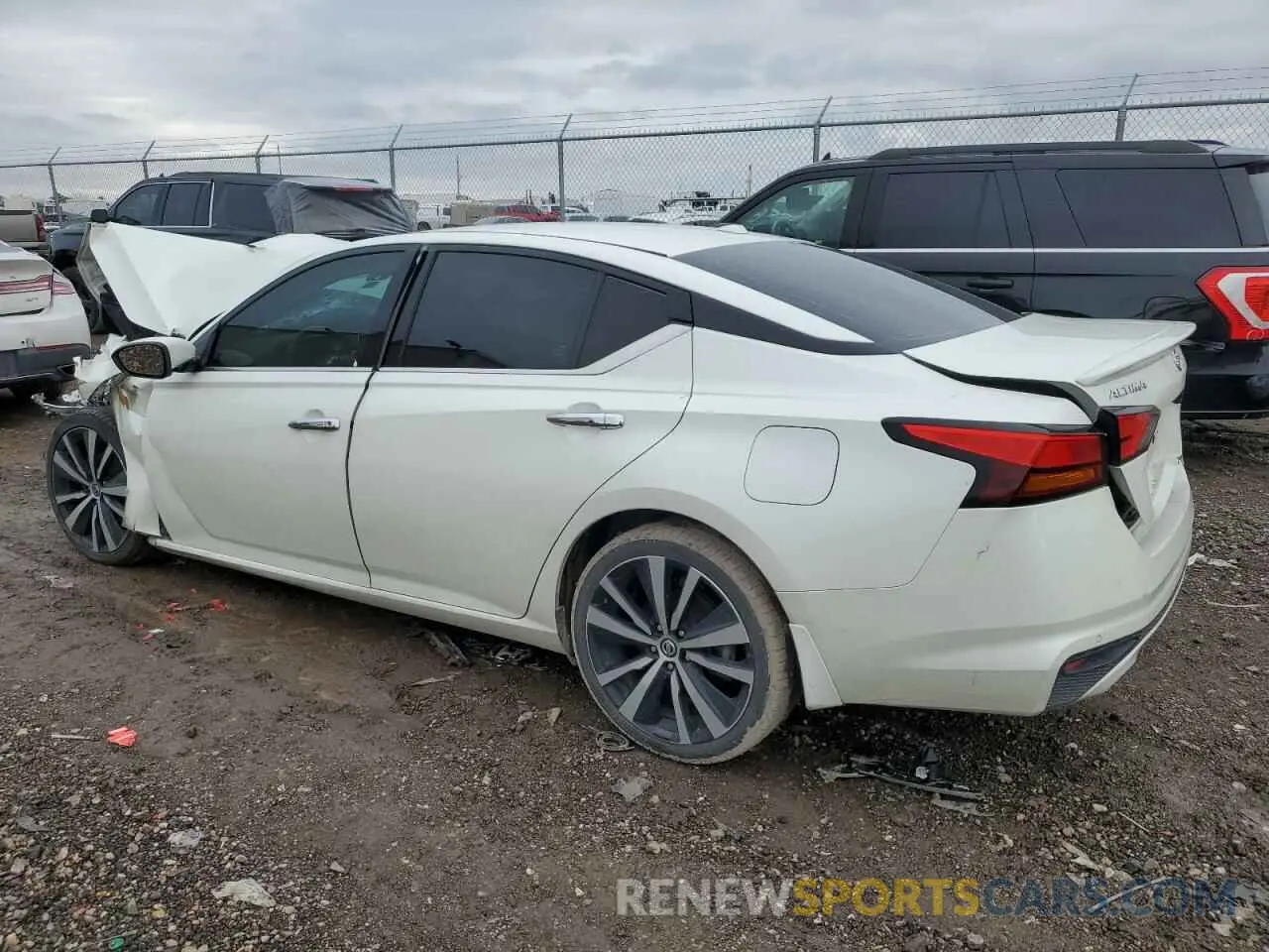2 Photograph of a damaged car 1N4BL4FV4LC125280 NISSAN ALTIMA 2020