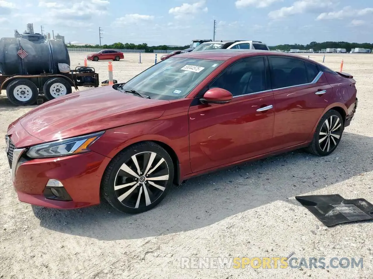 1 Photograph of a damaged car 1N4BL4FV5LN308028 NISSAN ALTIMA 2020