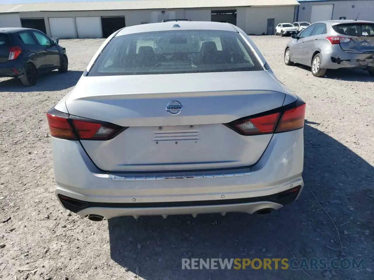 6 Photograph of a damaged car 1N4BL4FV6LN303047 NISSAN ALTIMA 2020