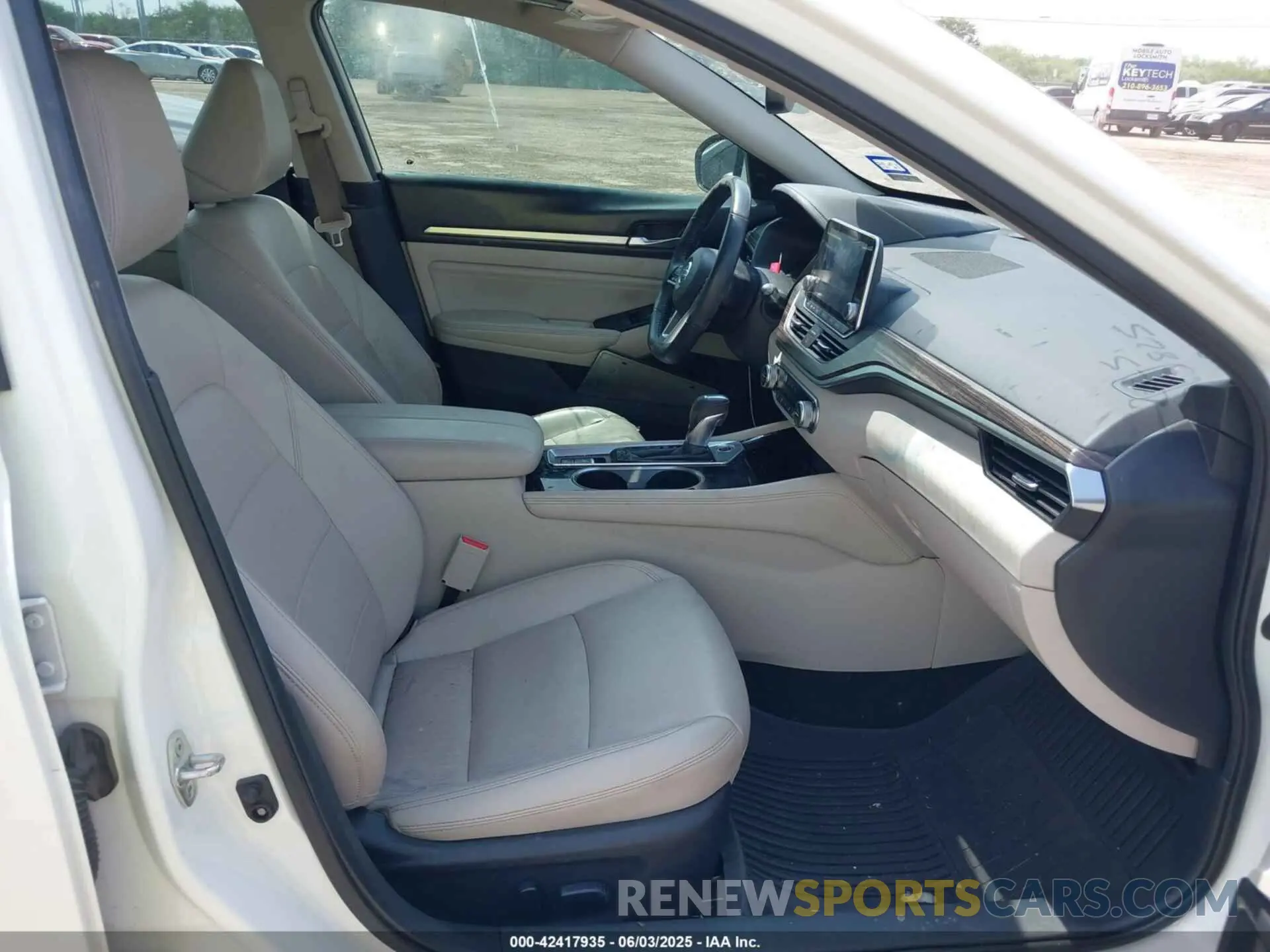 5 Photograph of a damaged car 1N4BL4FV9LC116476 NISSAN ALTIMA 2020