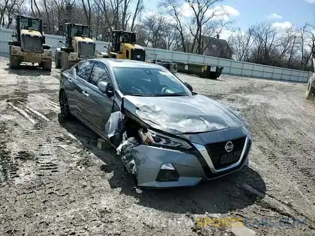 13 Photograph of a damaged car 1N4BL4FV9LN303446 NISSAN ALTIMA 2020