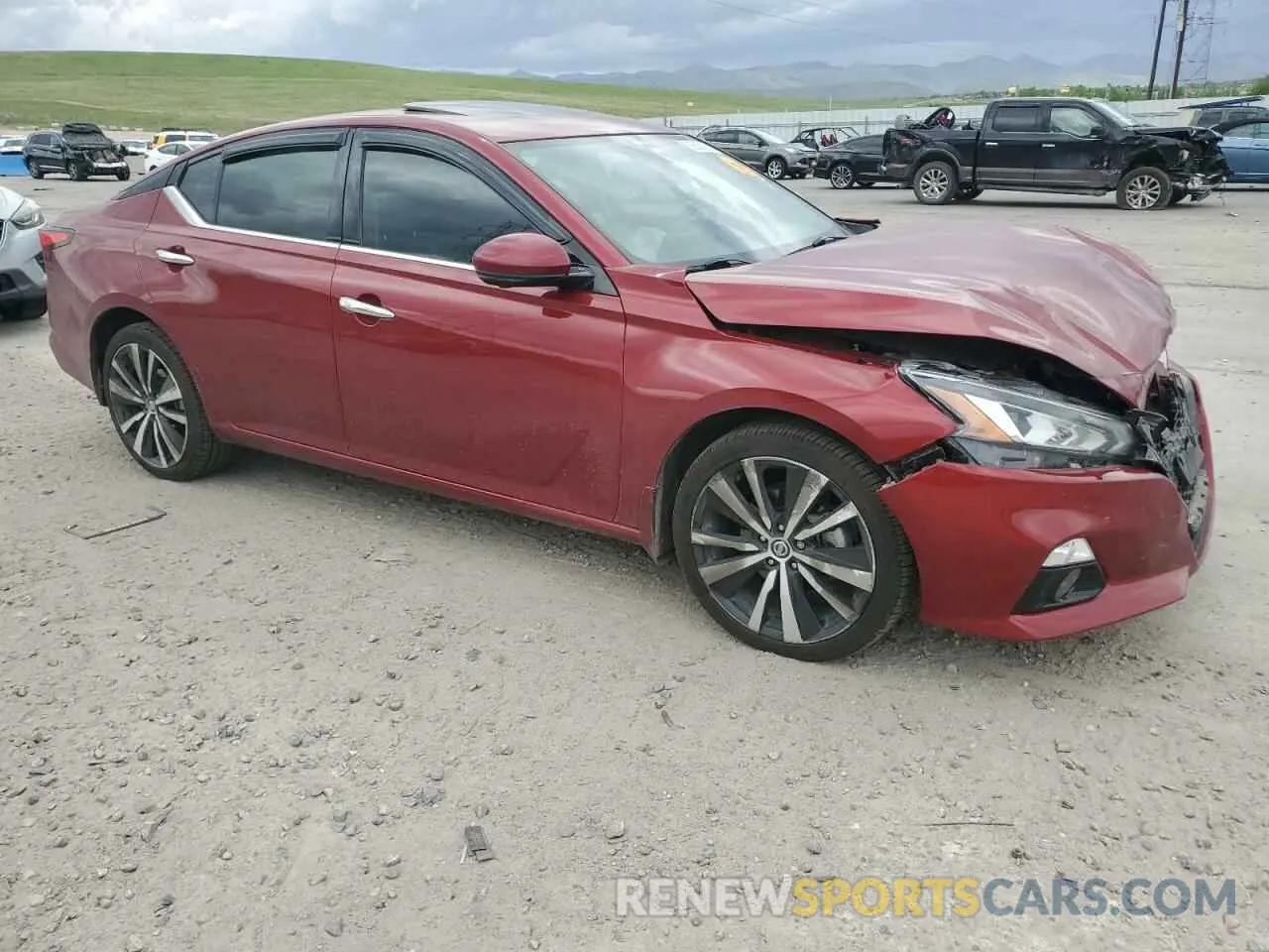 4 Photograph of a damaged car 1N4BL4FW0LC145812 NISSAN ALTIMA 2020