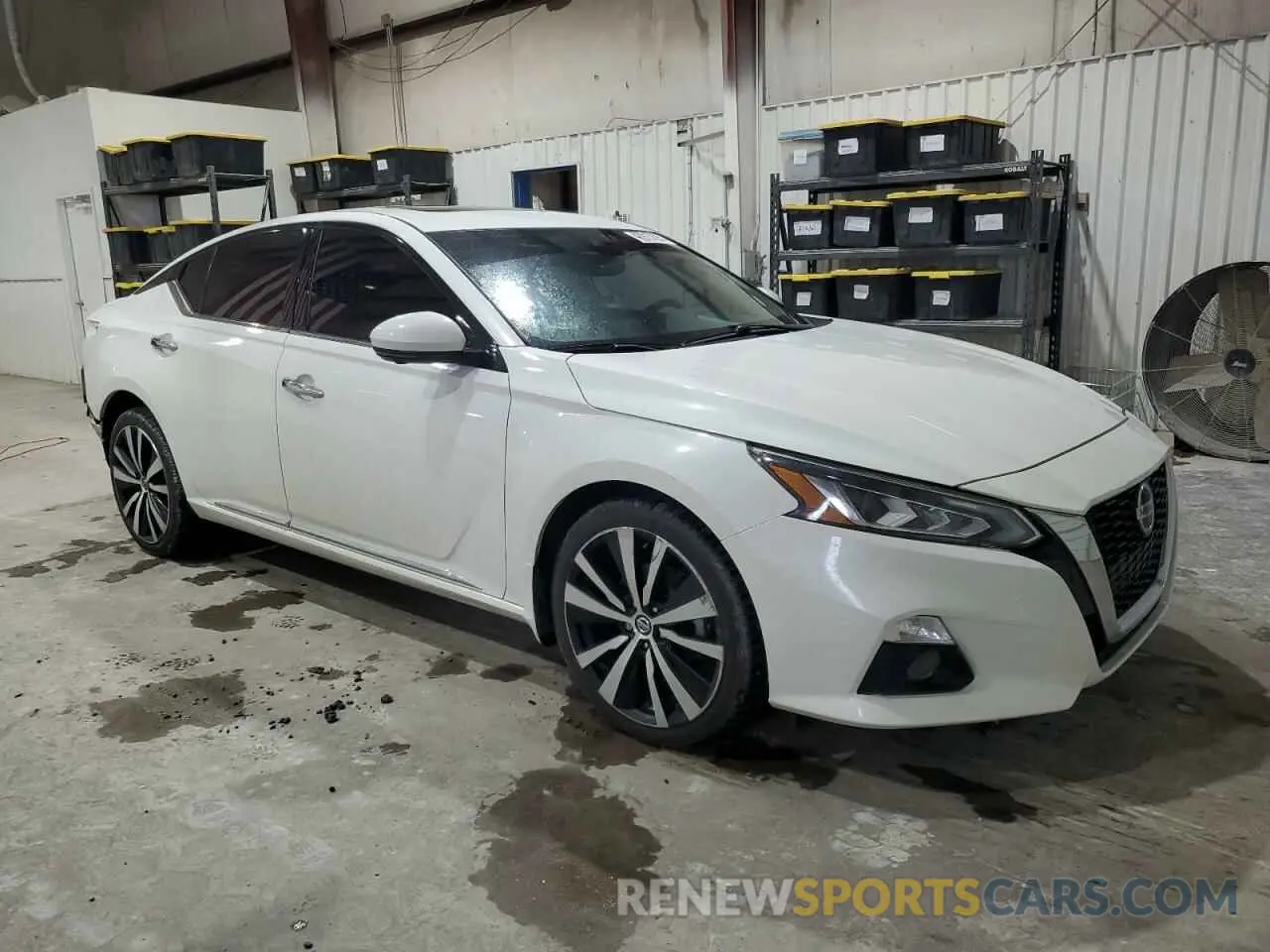 4 Photograph of a damaged car 1N4BL4FW1LN307127 NISSAN ALTIMA 2020