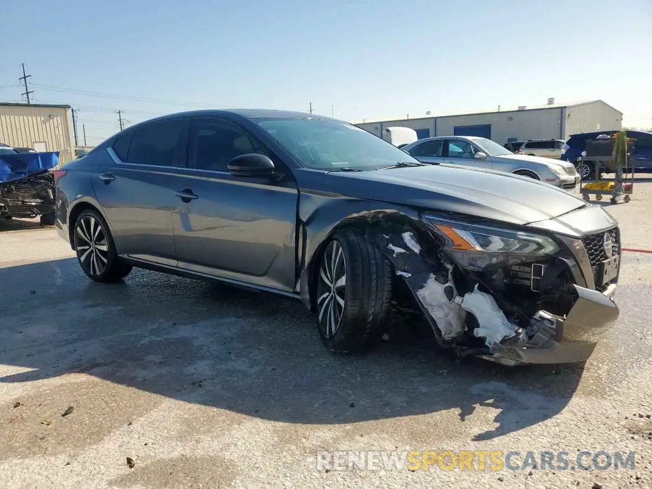4 Photograph of a damaged car 1N4AL4CV8MN347830 NISSAN ALTIMA 2021