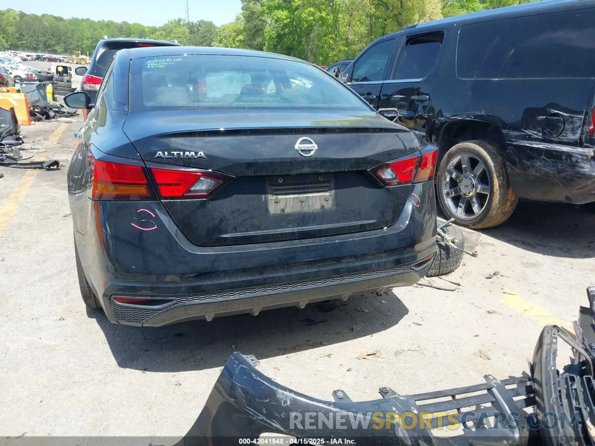 17 Photograph of a damaged car 1N4BL4BV0MN398535 NISSAN ALTIMA 2021