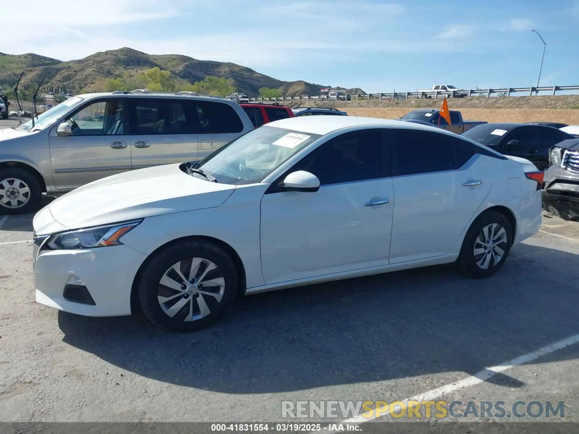 14 Photograph of a damaged car 1N4BL4BV1MN392131 NISSAN ALTIMA 2021