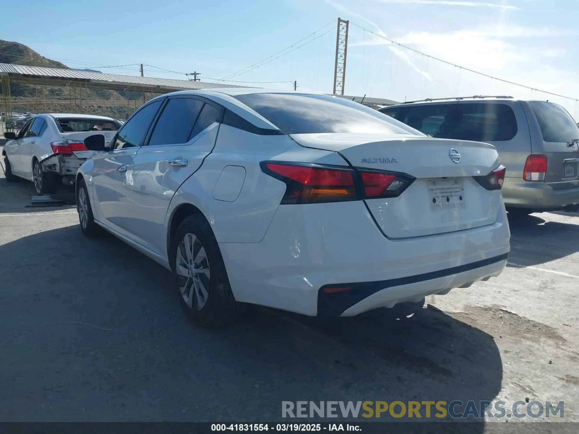 3 Photograph of a damaged car 1N4BL4BV1MN392131 NISSAN ALTIMA 2021