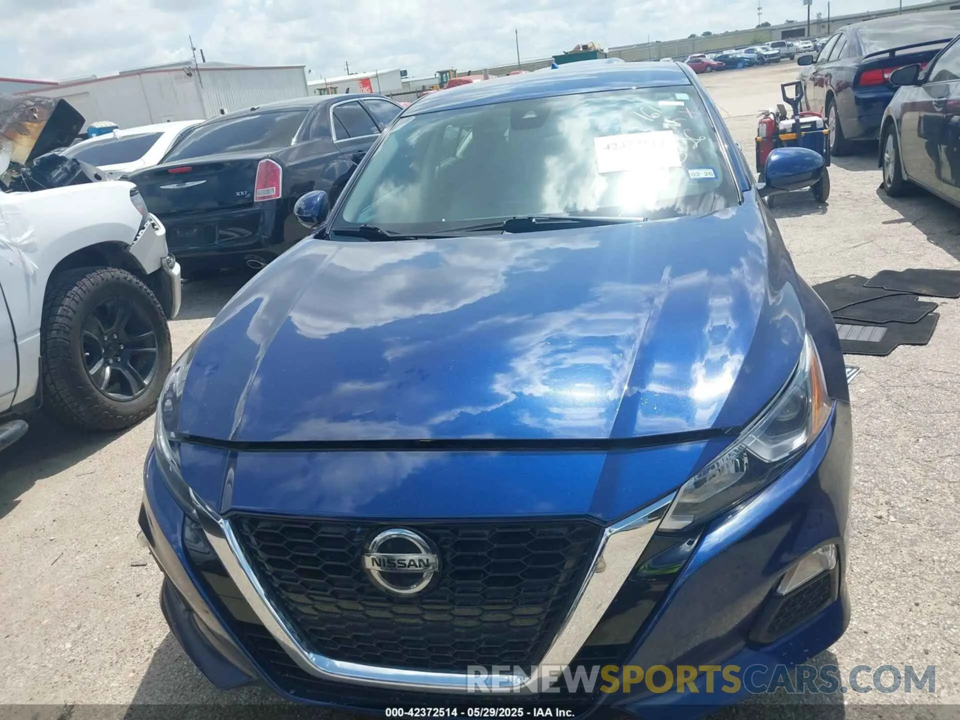 12 Photograph of a damaged car 1N4BL4BV2MN391148 NISSAN ALTIMA 2021