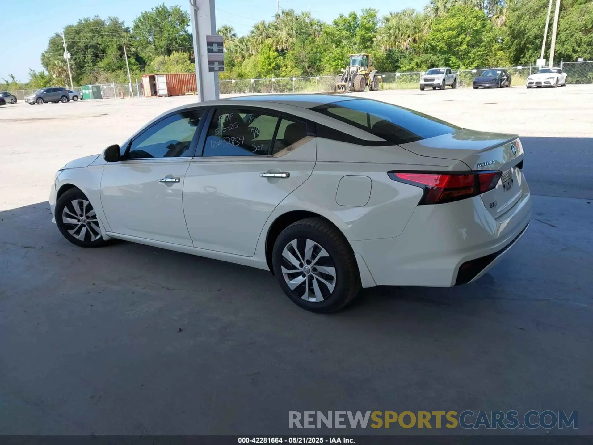 3 Photograph of a damaged car 1N4BL4BV3MN369241 NISSAN ALTIMA 2021