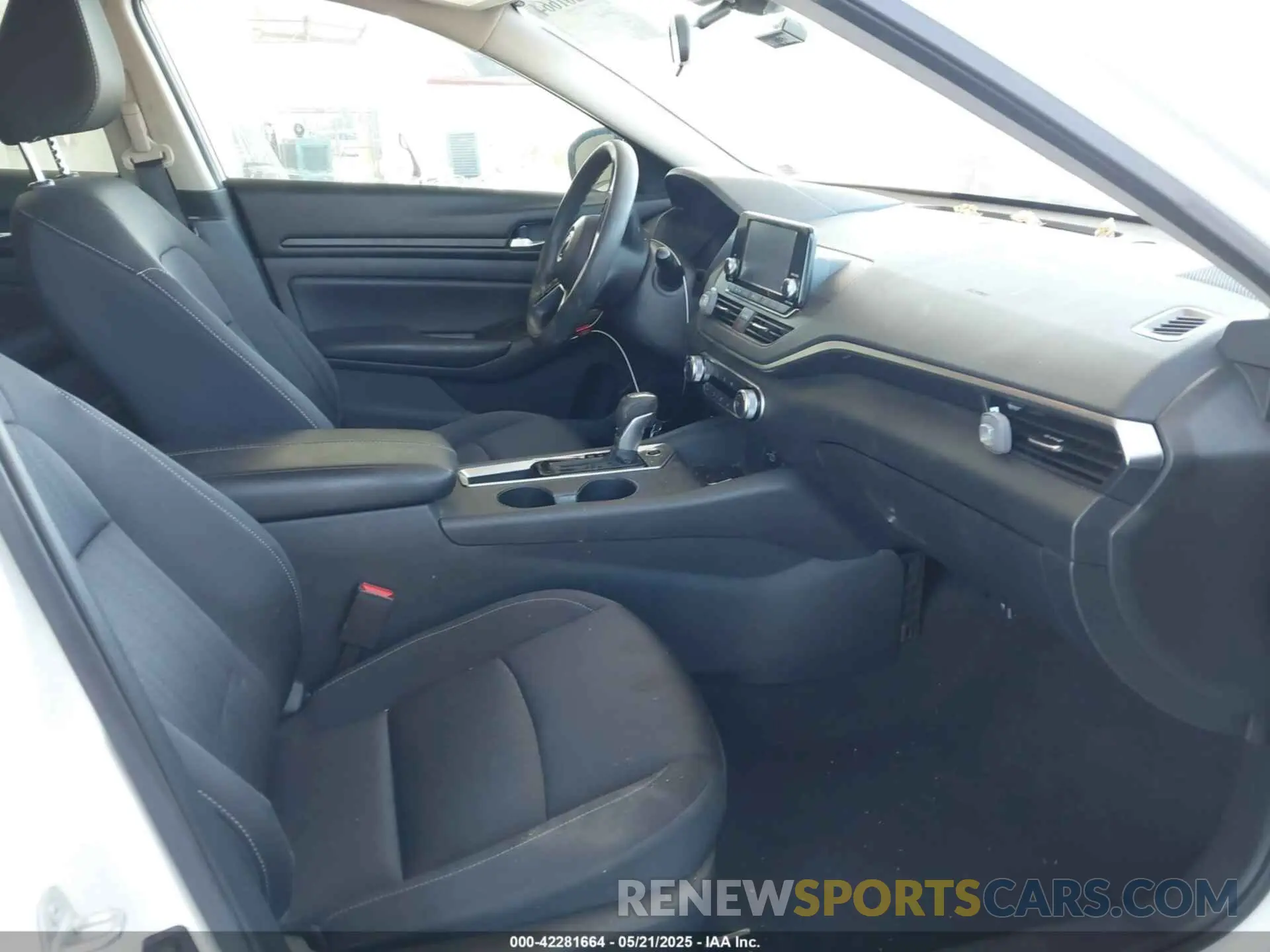 5 Photograph of a damaged car 1N4BL4BV3MN369241 NISSAN ALTIMA 2021
