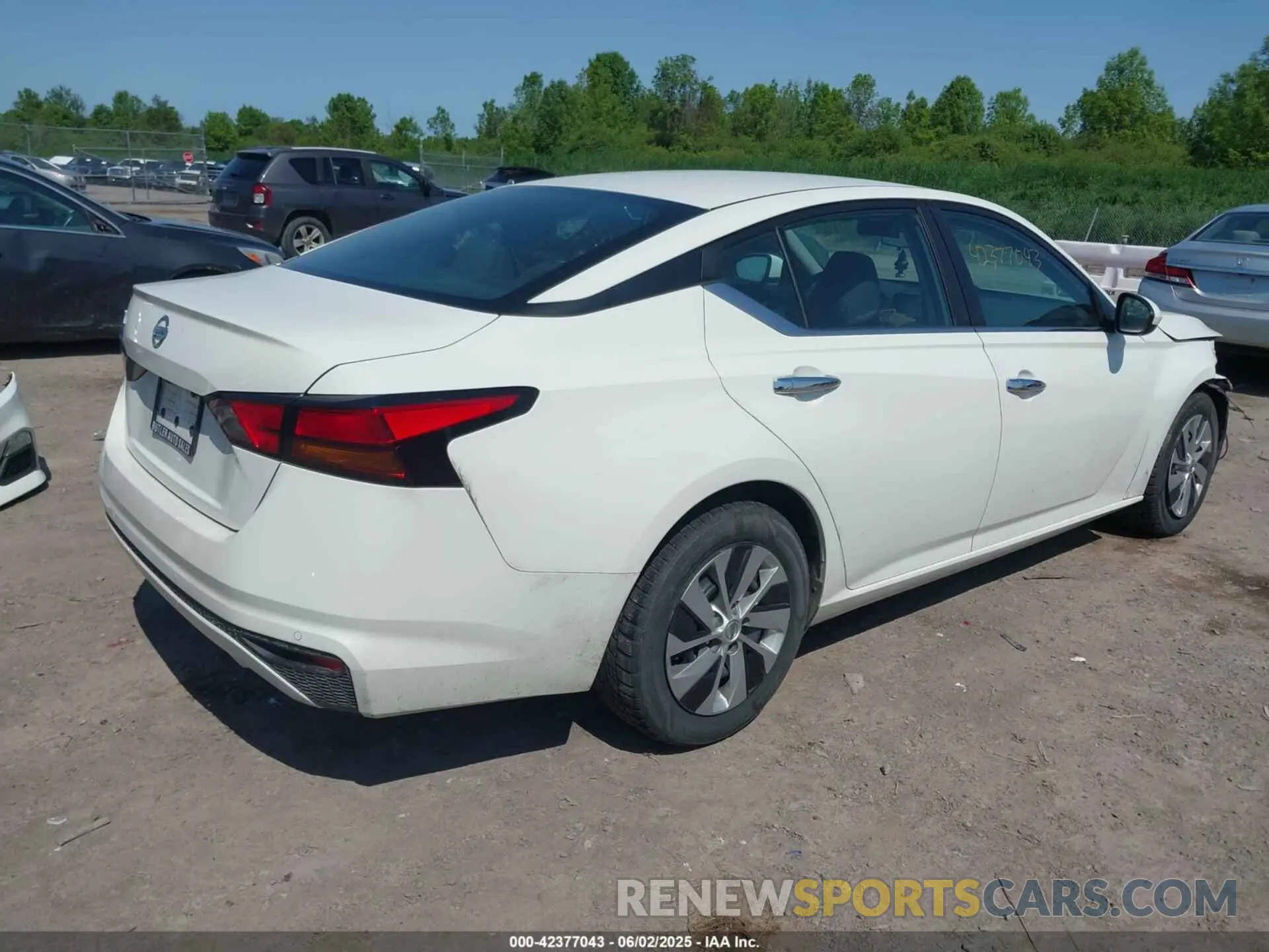 4 Photograph of a damaged car 1N4BL4BV4MN312336 NISSAN ALTIMA 2021