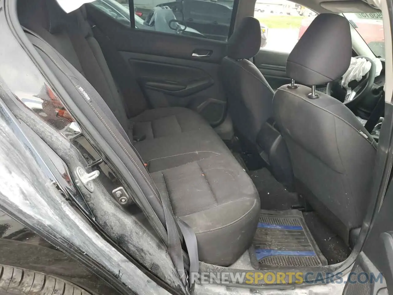 10 Photograph of a damaged car 1N4BL4BV4MN333123 NISSAN ALTIMA 2021