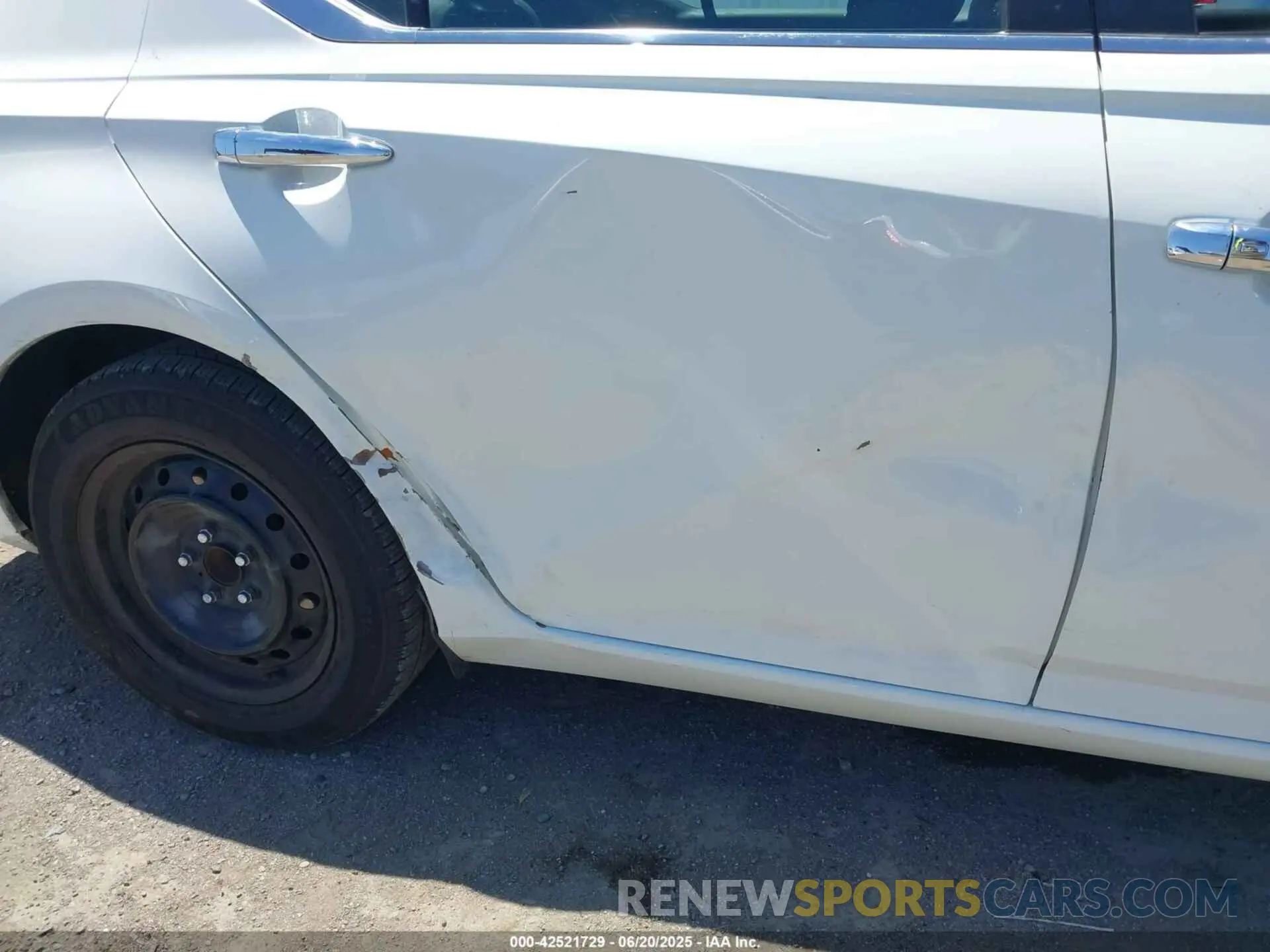 18 Photograph of a damaged car 1N4BL4BV4MN364825 NISSAN ALTIMA 2021