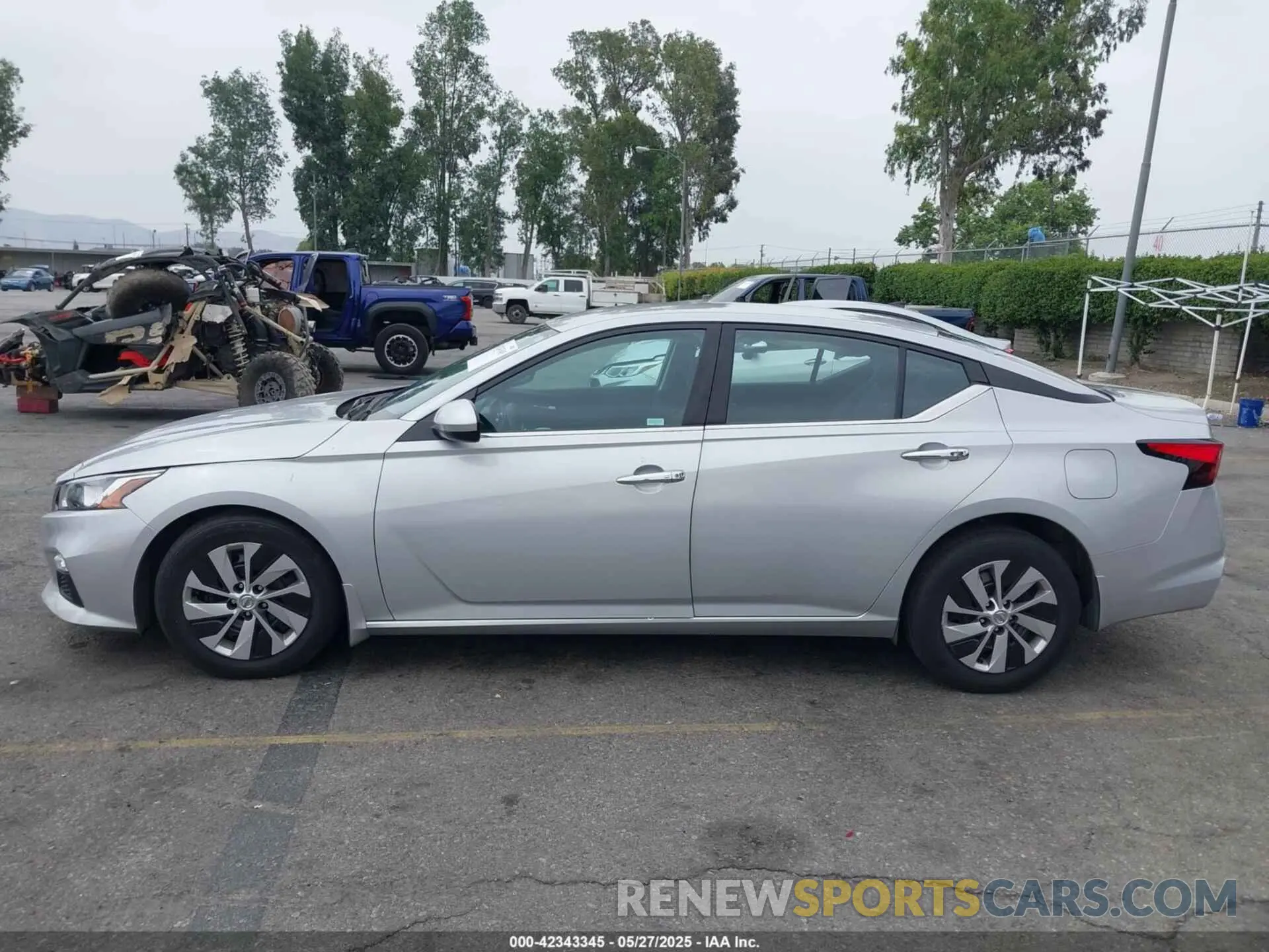 13 Photograph of a damaged car 1N4BL4BV5MN422134 NISSAN ALTIMA 2021