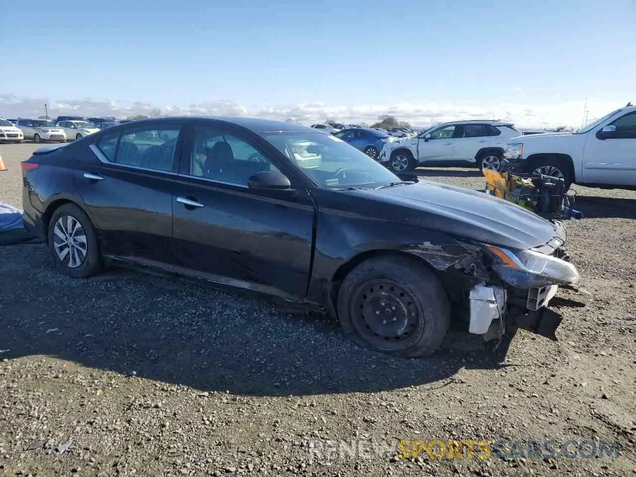 4 Photograph of a damaged car 1N4BL4BV6MN335424 NISSAN ALTIMA 2021