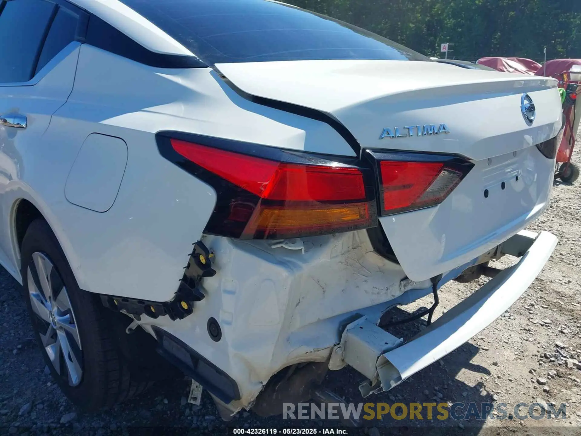 17 Photograph of a damaged car 1N4BL4BV6MN359741 NISSAN ALTIMA 2021