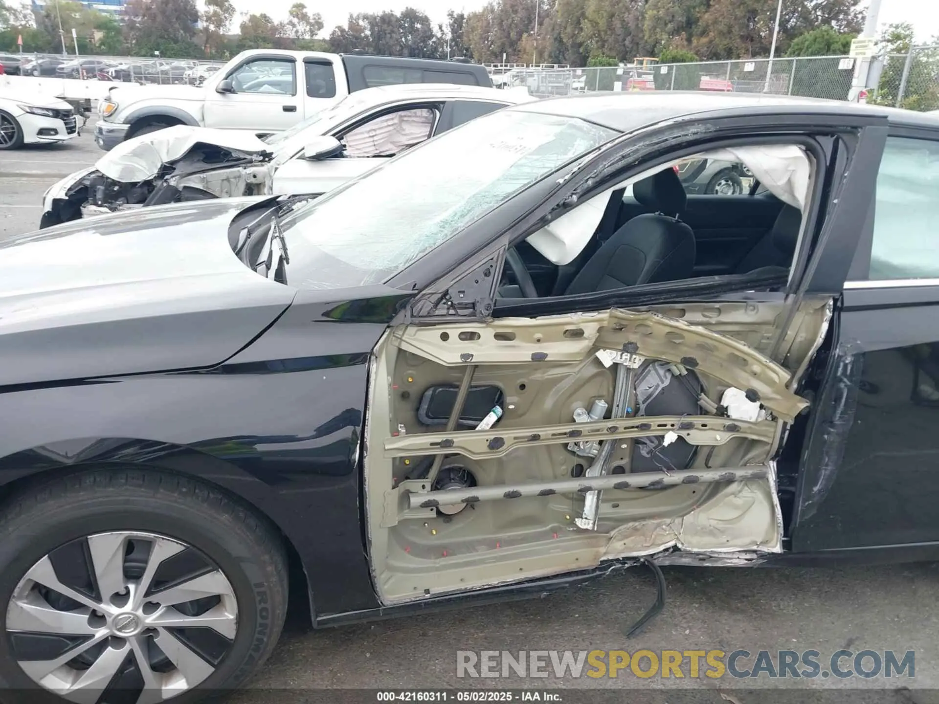 6 Photograph of a damaged car 1N4BL4BV6MN371808 NISSAN ALTIMA 2021