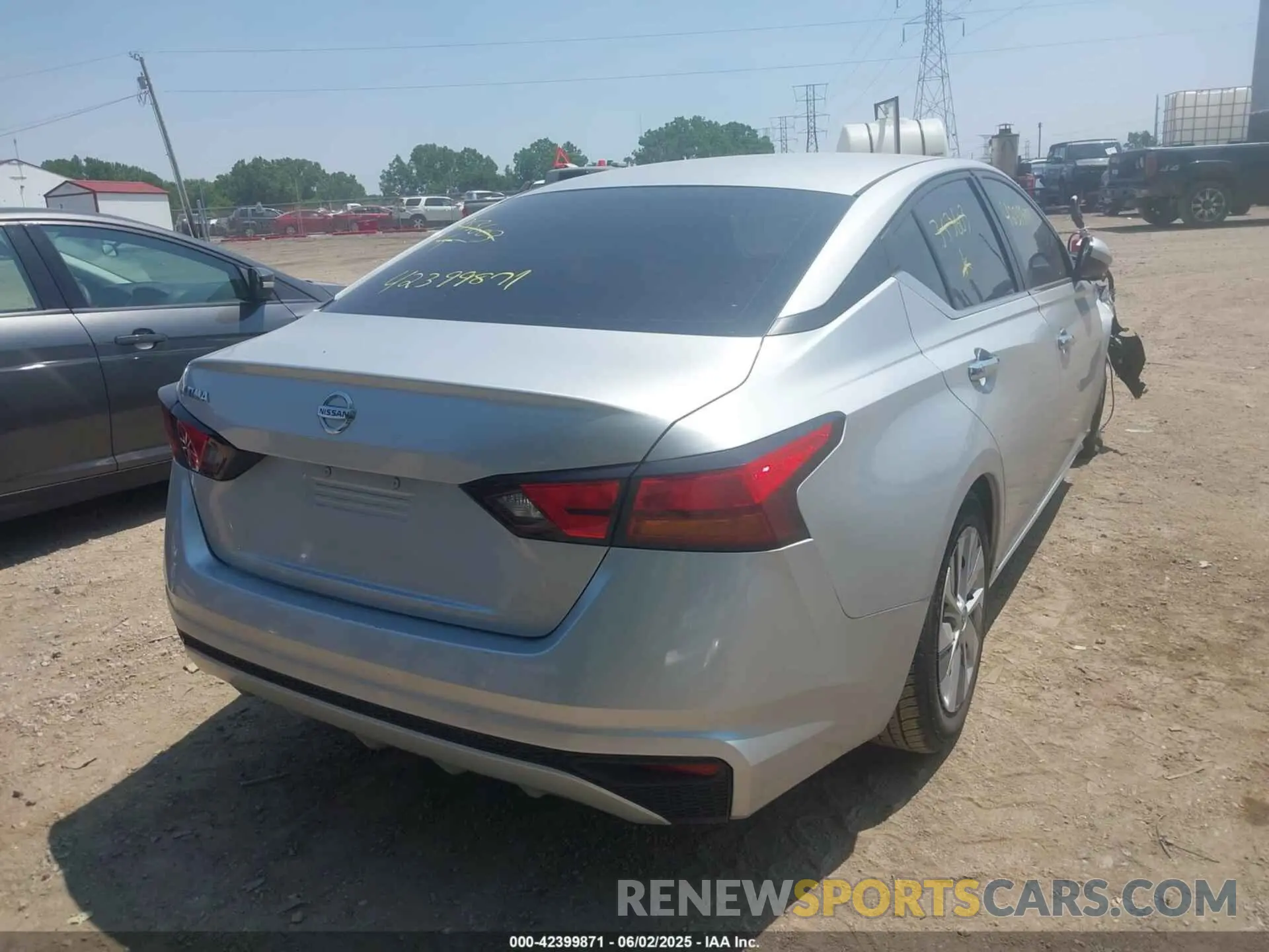 4 Photograph of a damaged car 1N4BL4BV7MN353706 NISSAN ALTIMA 2021