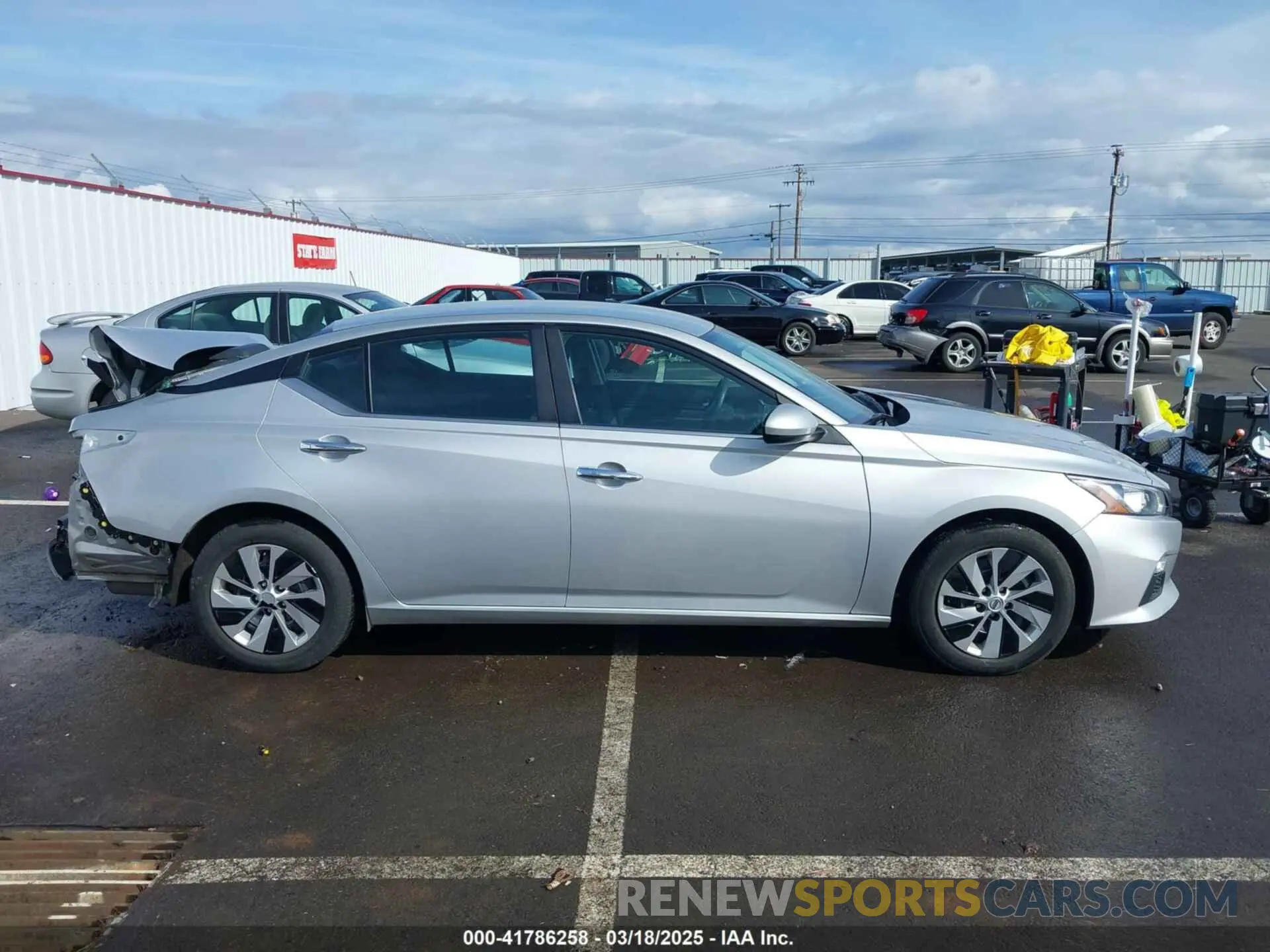 14 Photograph of a damaged car 1N4BL4BVXMN353683 NISSAN ALTIMA 2021