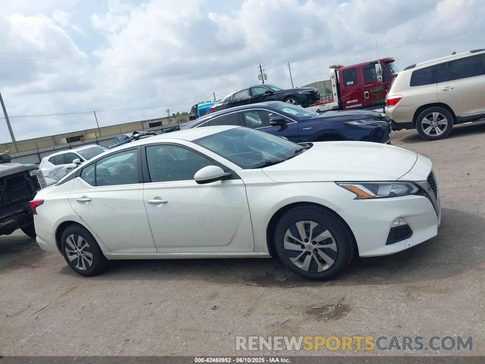 13 Photograph of a damaged car 1N4BL4BVXMN388739 NISSAN ALTIMA 2021
