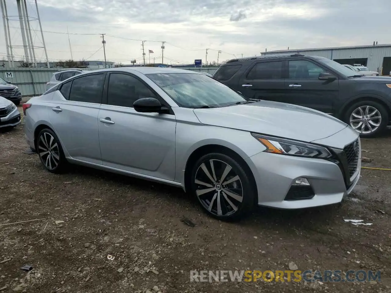 4 Photograph of a damaged car 1N4BL4CV0MN334610 NISSAN ALTIMA 2021