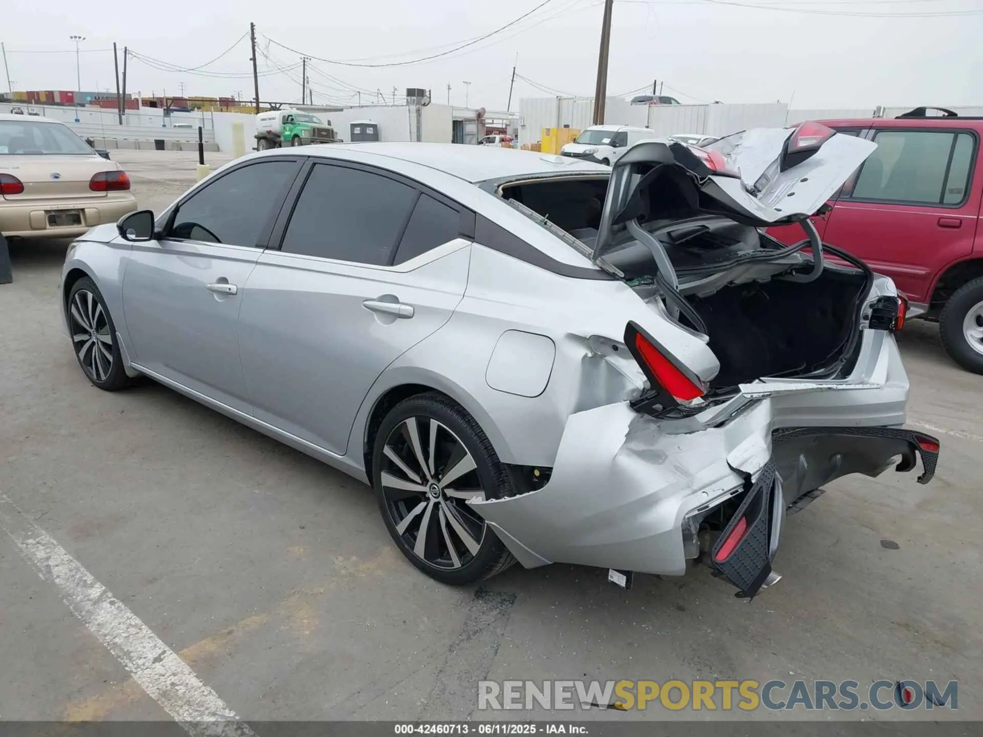 3 Photograph of a damaged car 1N4BL4CV1MN334891 NISSAN ALTIMA 2021