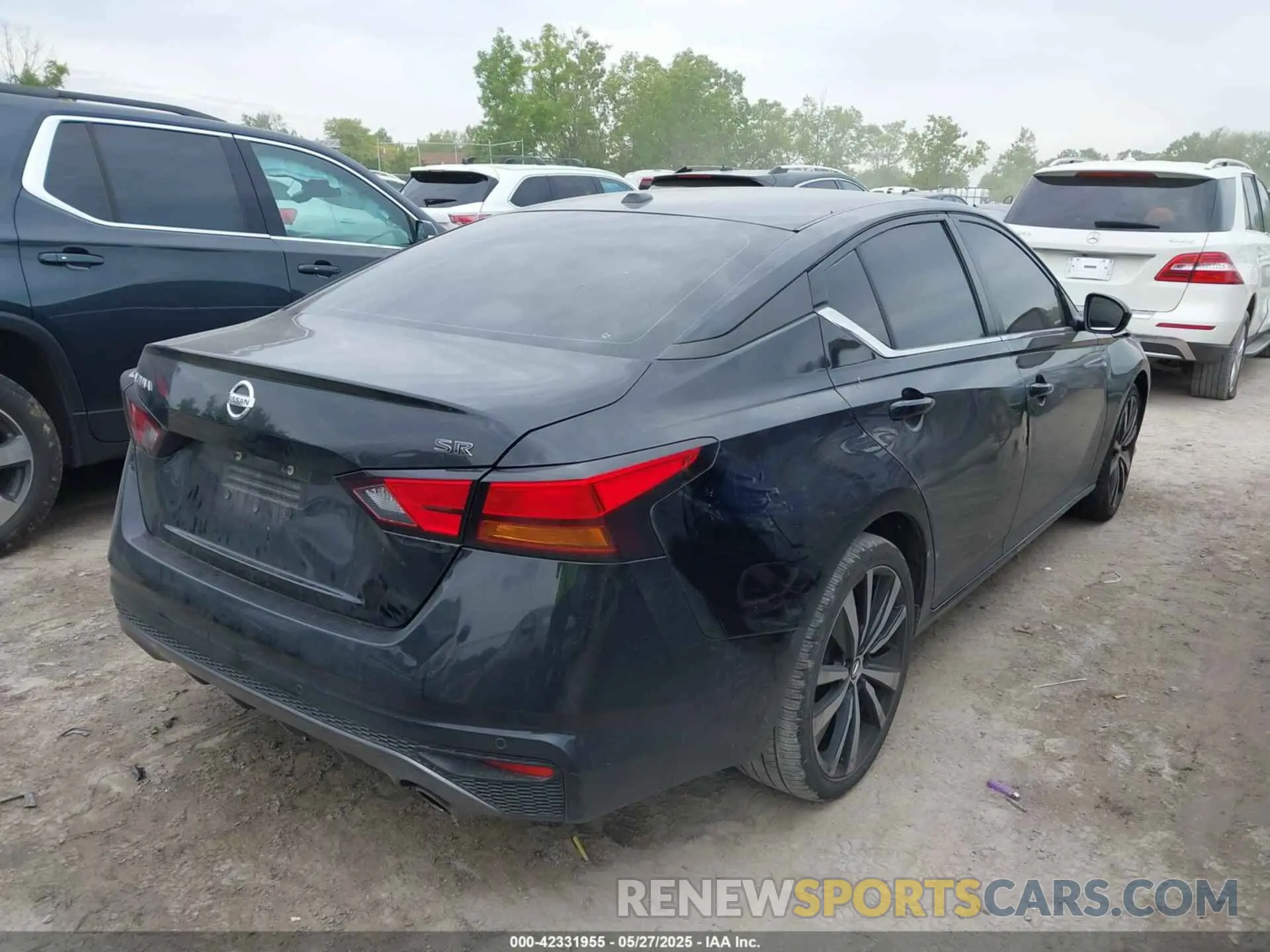 4 Photograph of a damaged car 1N4BL4CV1MN335331 NISSAN ALTIMA 2021