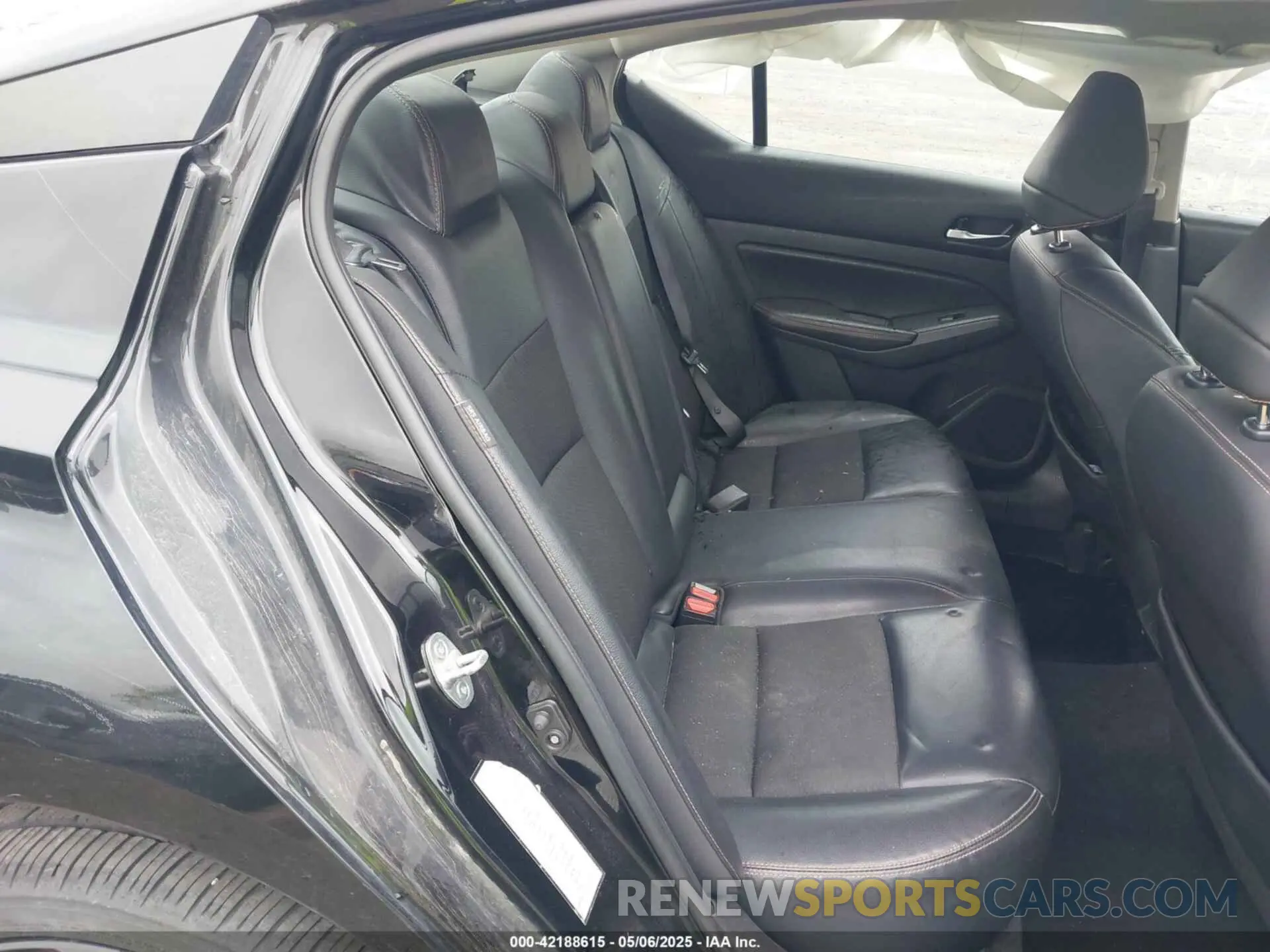 8 Photograph of a damaged car 1N4BL4CV1MN389471 NISSAN ALTIMA 2021