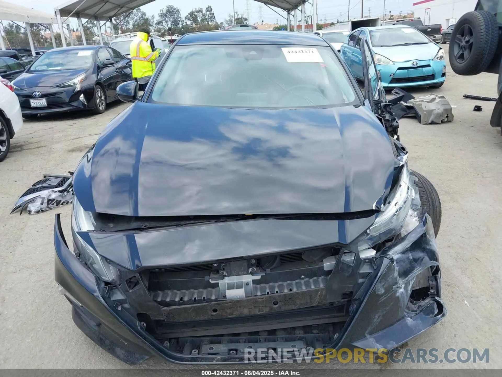 13 Photograph of a damaged car 1N4BL4CV1MN402011 NISSAN ALTIMA 2021