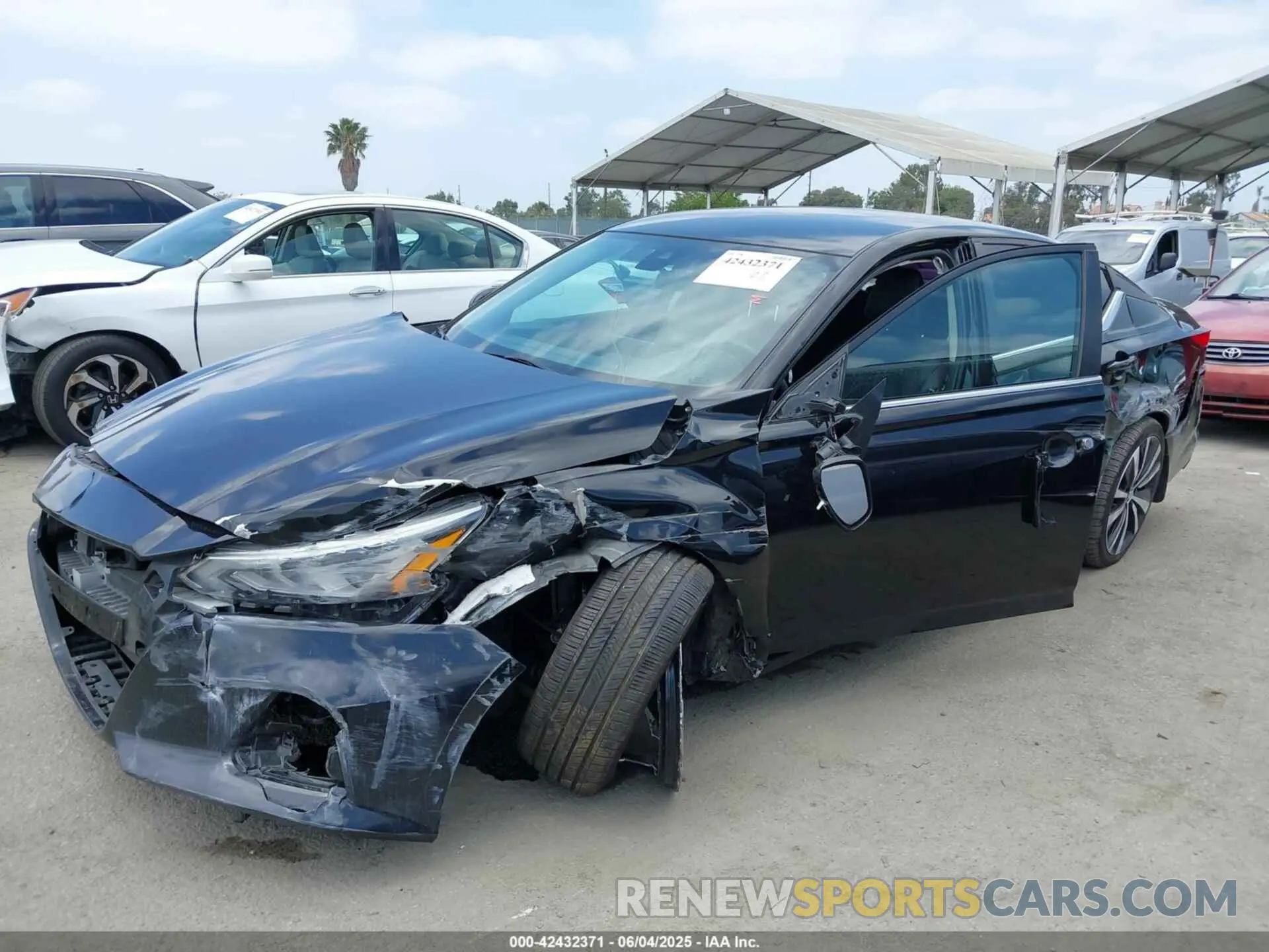 15 Photograph of a damaged car 1N4BL4CV1MN402011 NISSAN ALTIMA 2021