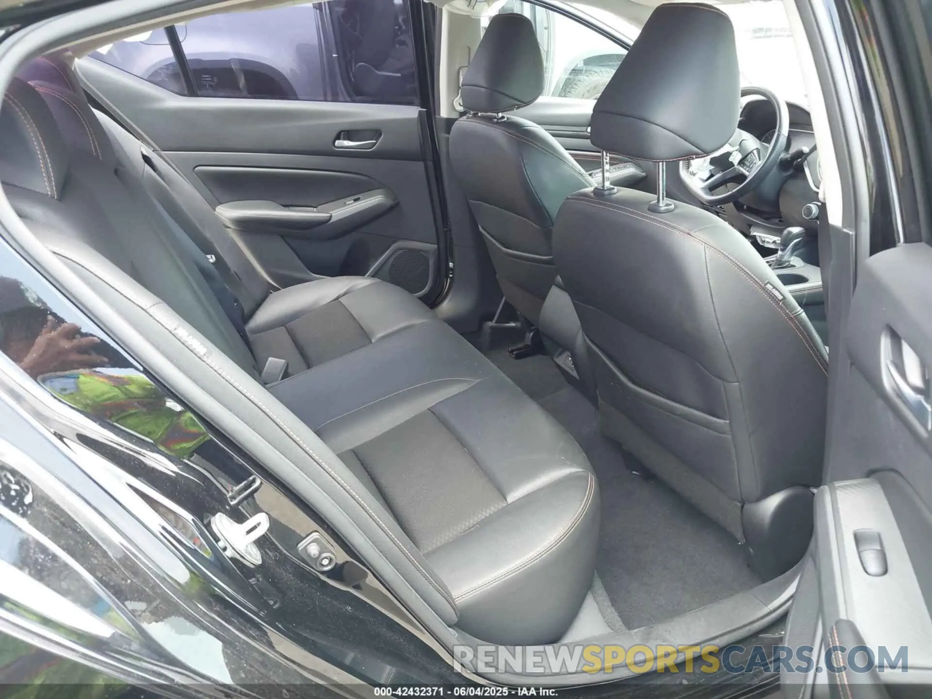 8 Photograph of a damaged car 1N4BL4CV1MN402011 NISSAN ALTIMA 2021